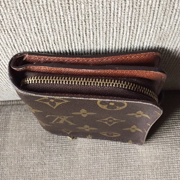 Louis Vuitton compact zippy wallet - Picture 4 of 8
